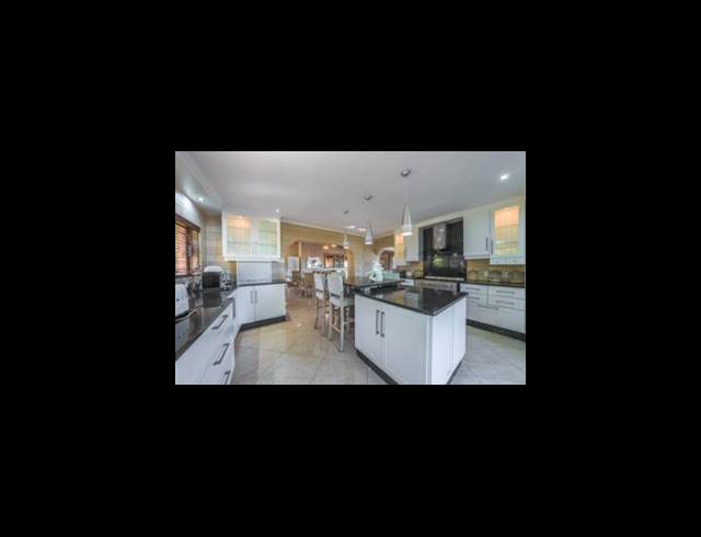 4 BEDROOM HOUSE FOR SALE IN GLENVISTA